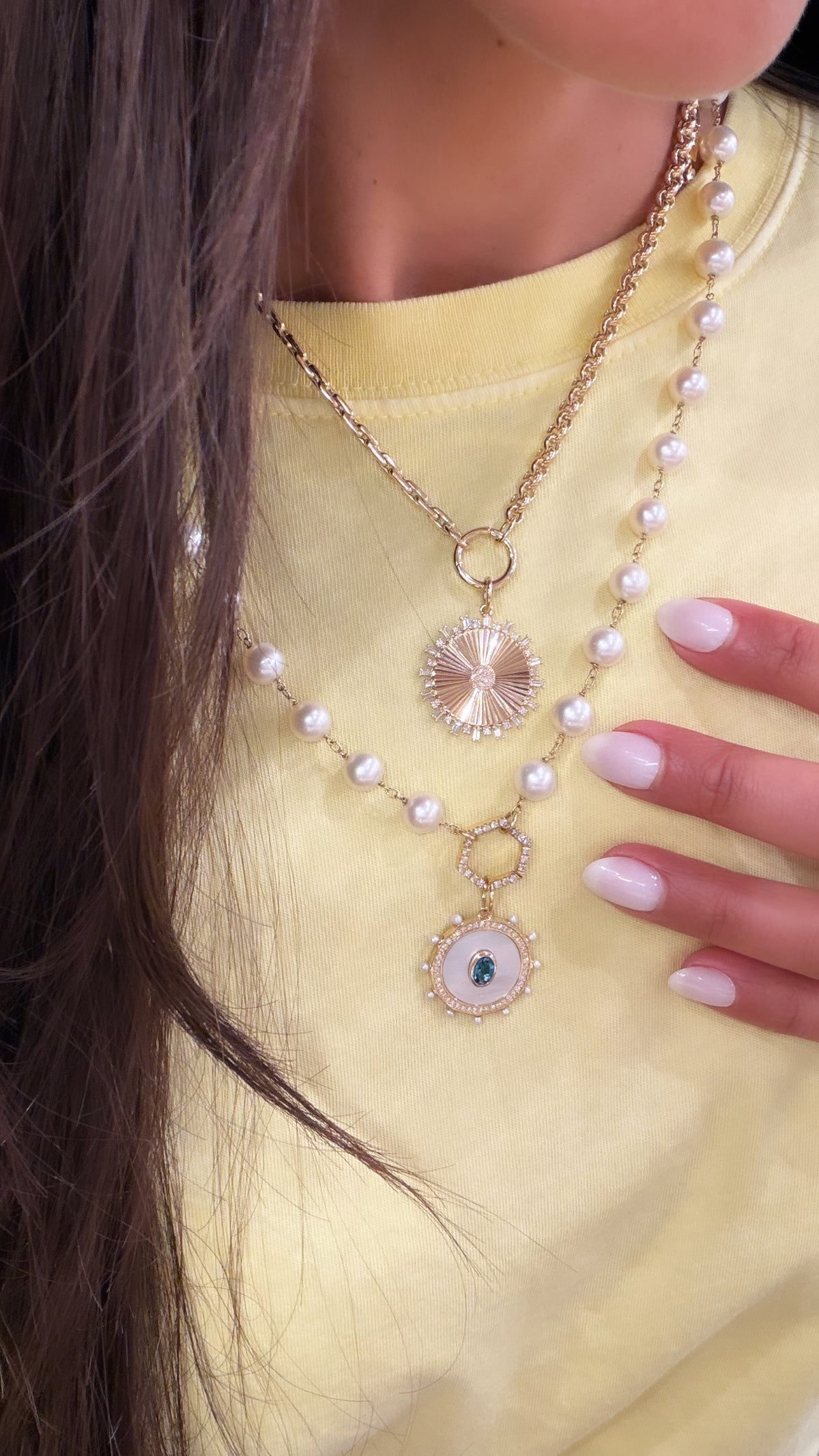 Baguette Spike Fluted Round Charm
