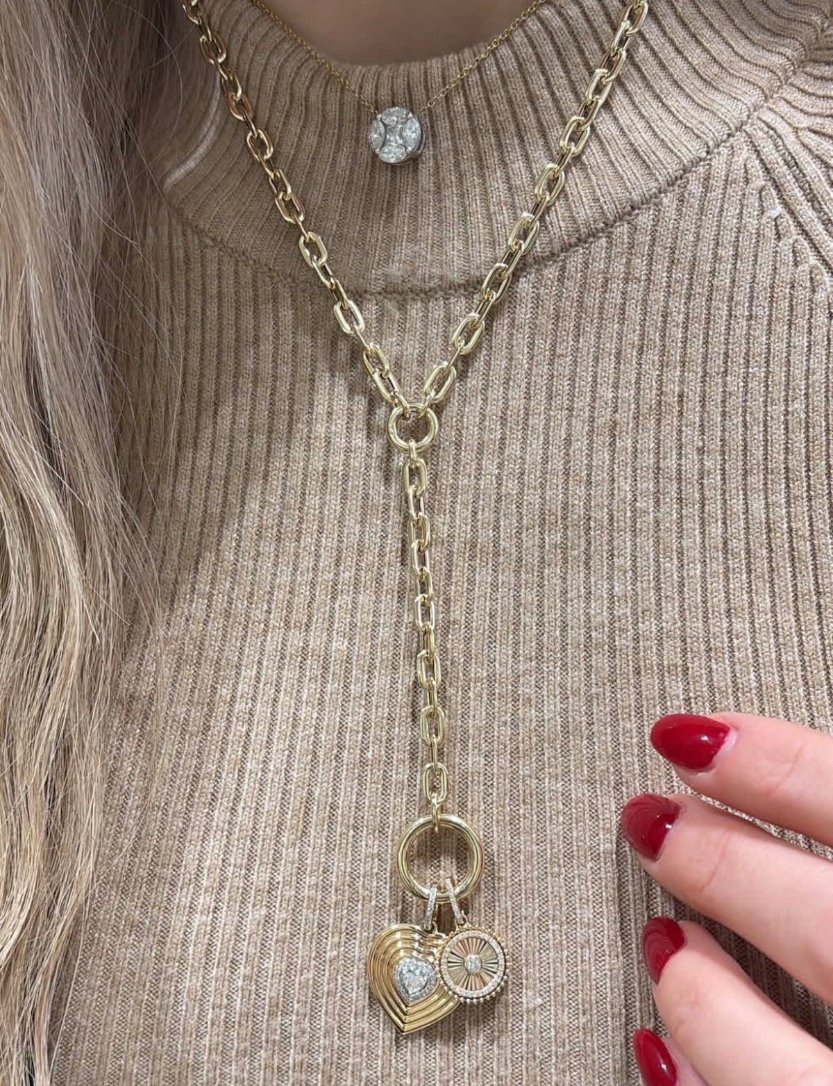 Round Fluted Charm